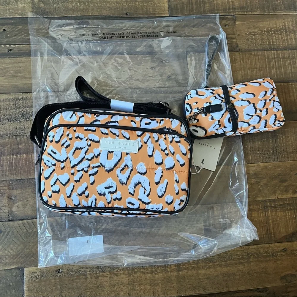 Ted Baker Leopard Detail Puffer Belt Bag + Camera Phone Pouch - Picture 2 of 6